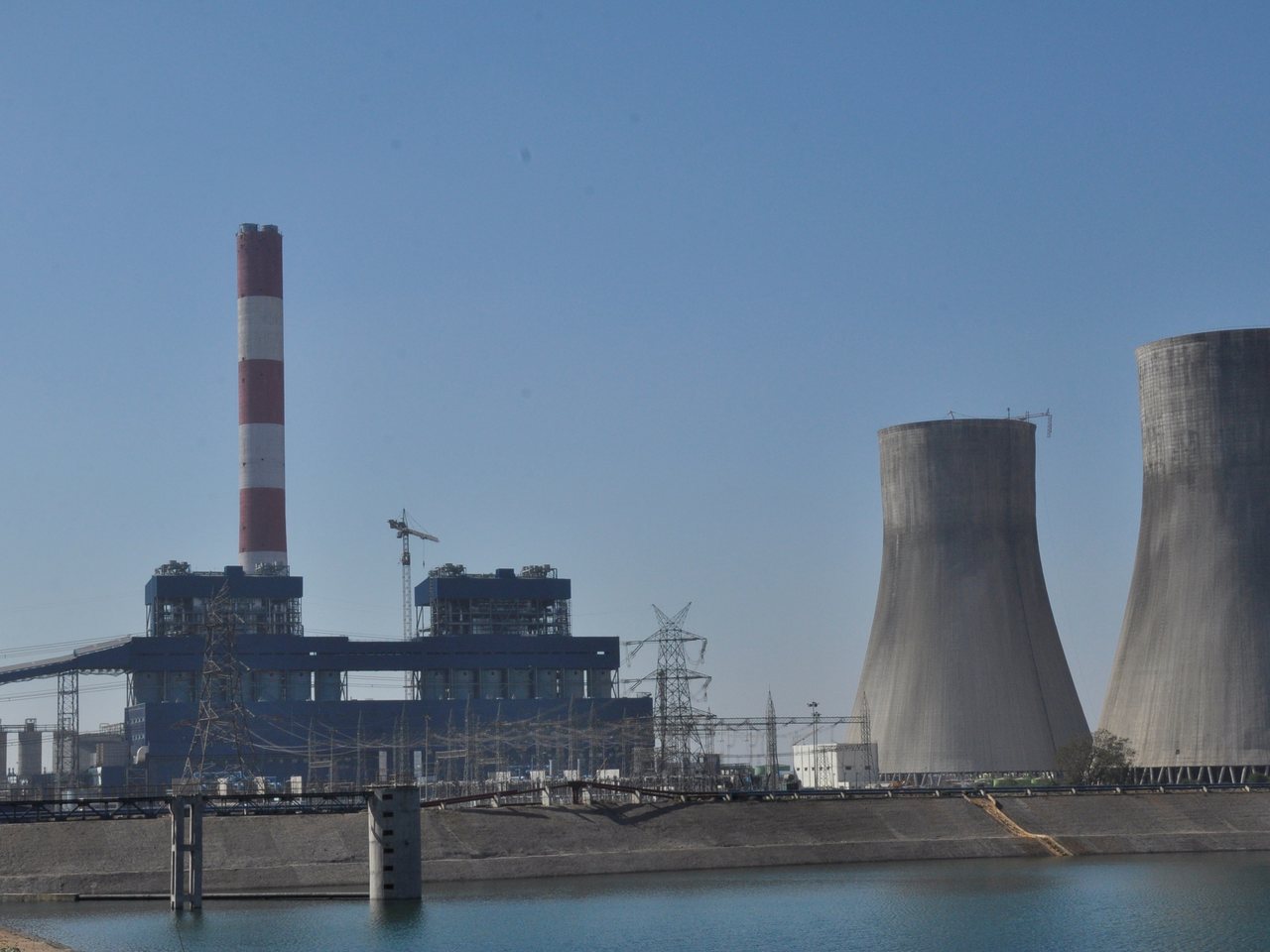 A coal-fired power station in Raikheda, Chhattisgarh (file photo)