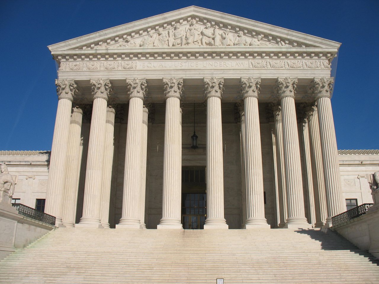 The US Supreme Court building in Washington (file photo)