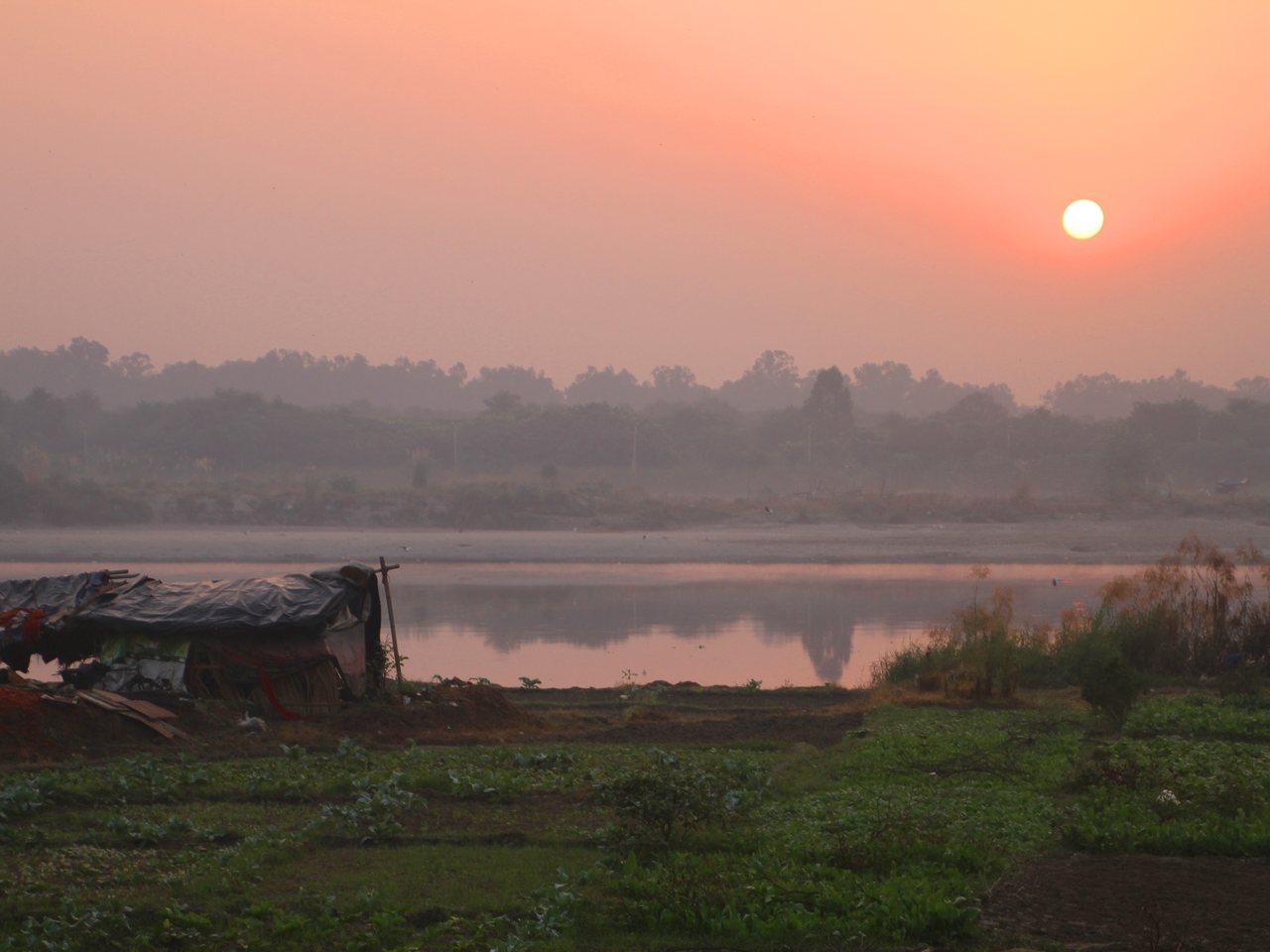 The Yamuna in Delhi at sunrise